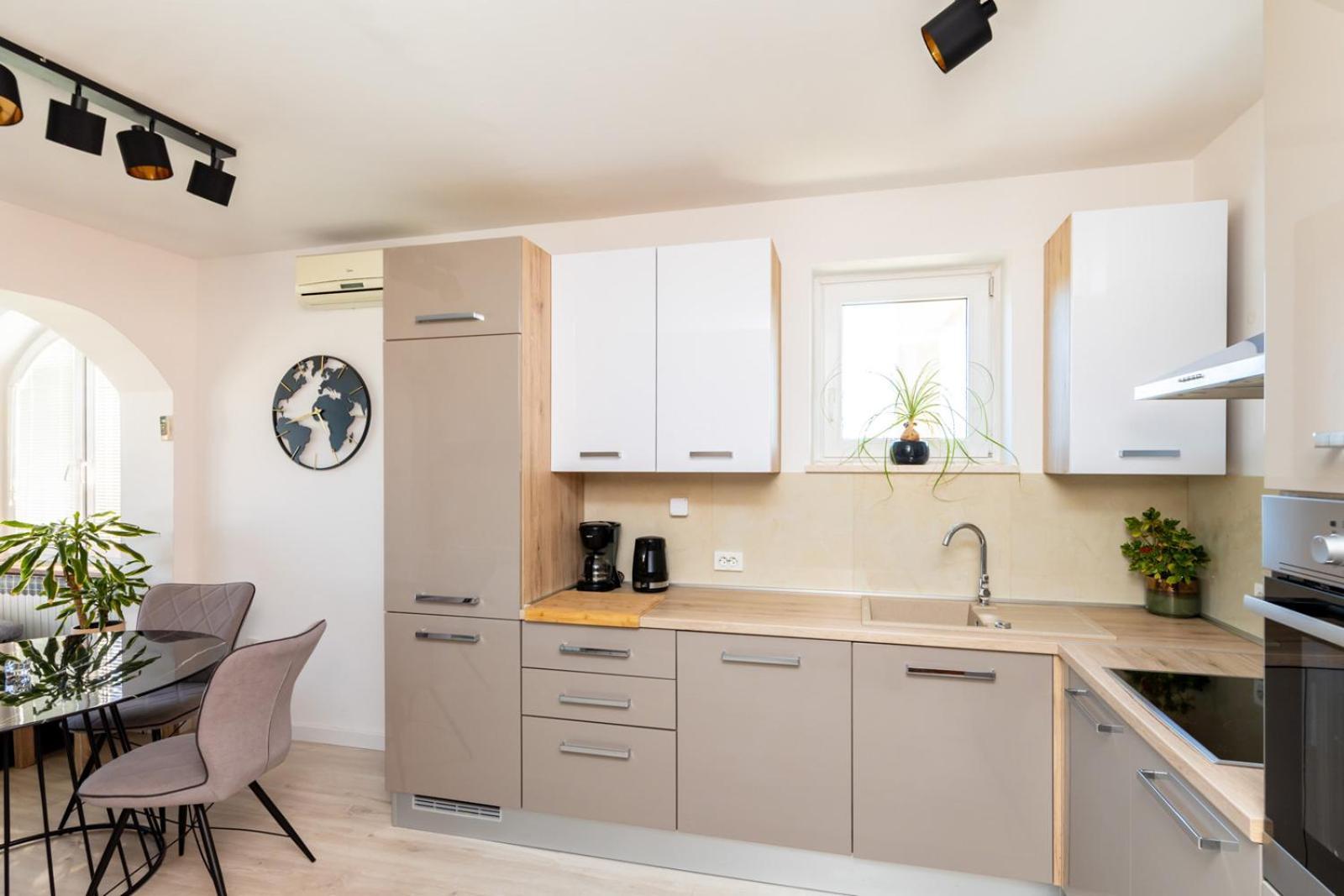 Apartment Meri Krk Town Bagian luar foto