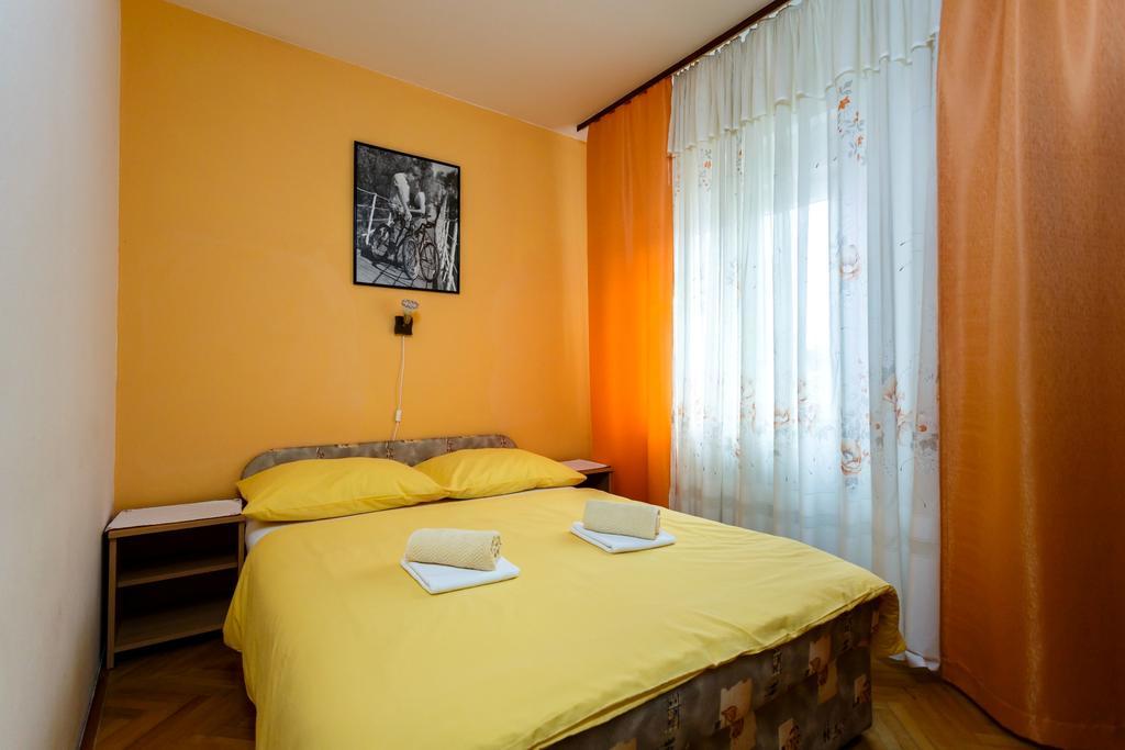 Apartment Meri Krk Town Bagian luar foto