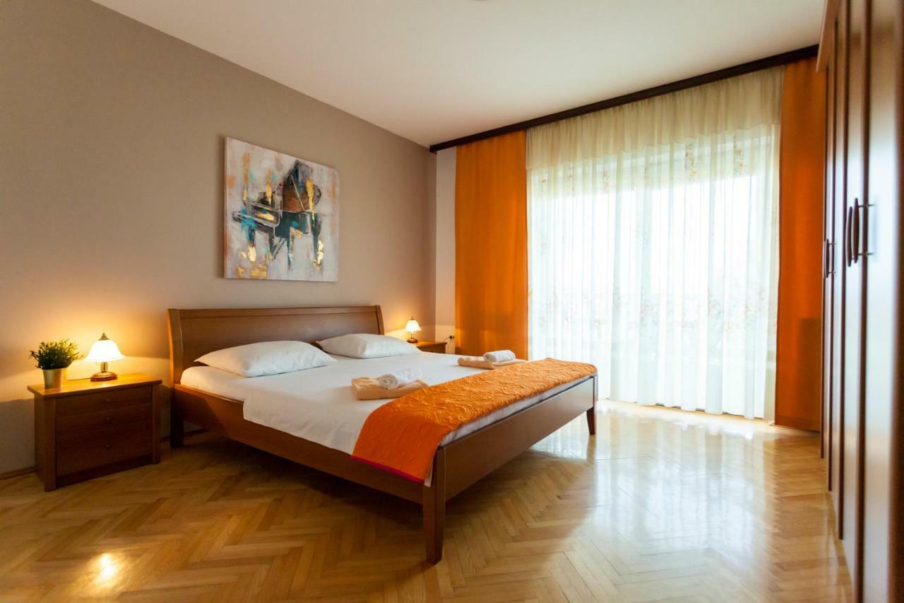 Apartment Meri Krk Town Bagian luar foto